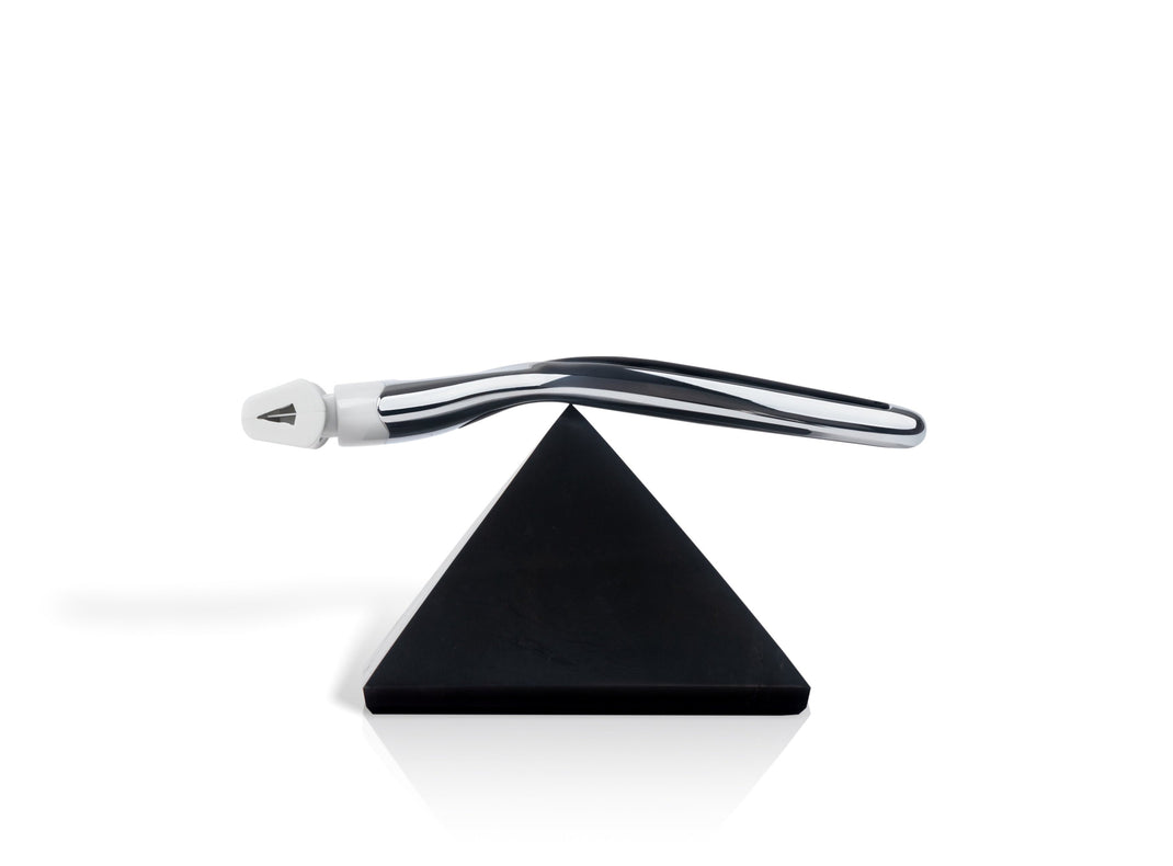 Pyramid Razor Revolv Razors | One Cartridge, Two Sides, Twice the Shaves