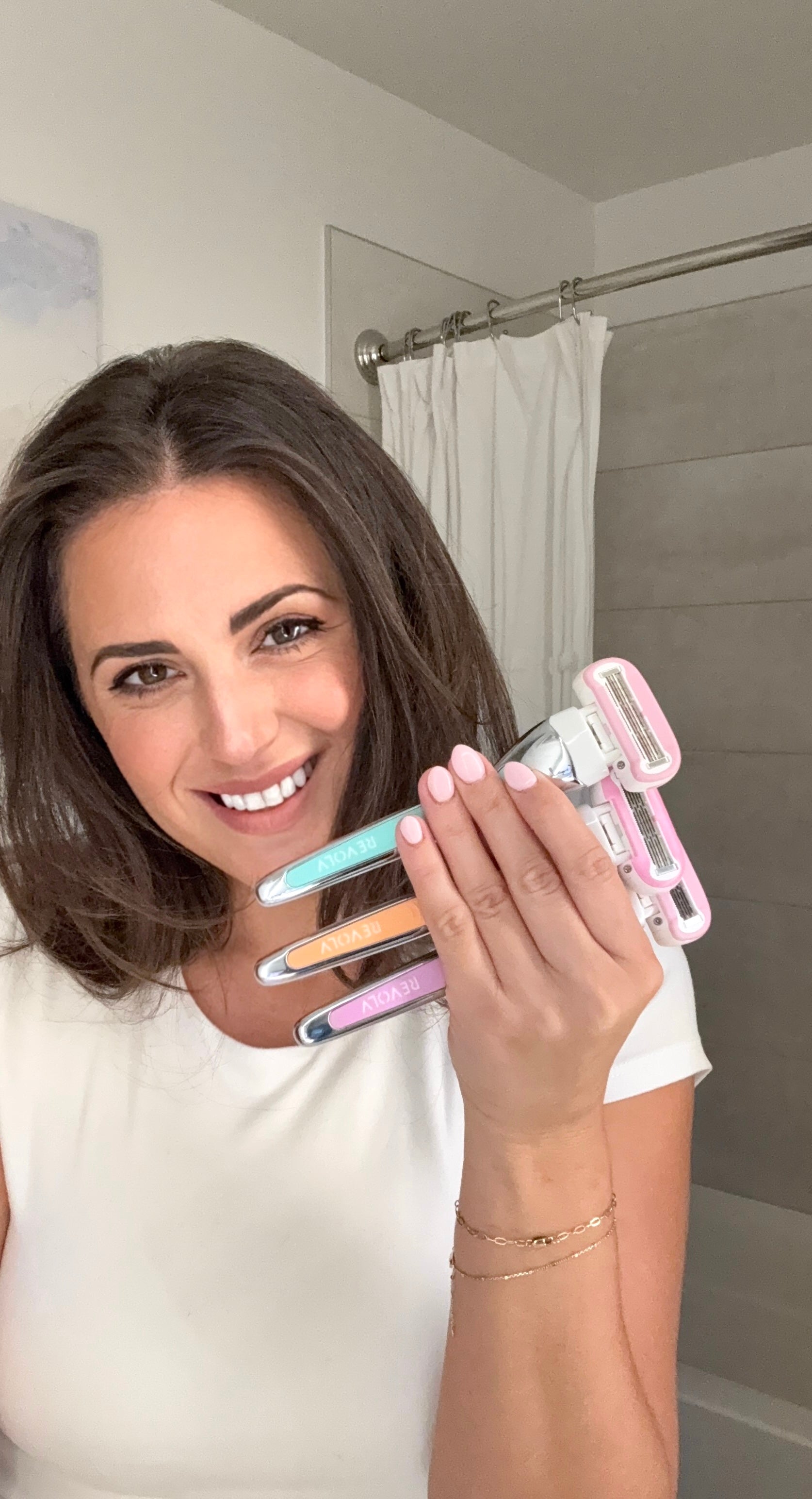 Revolv Razor Women